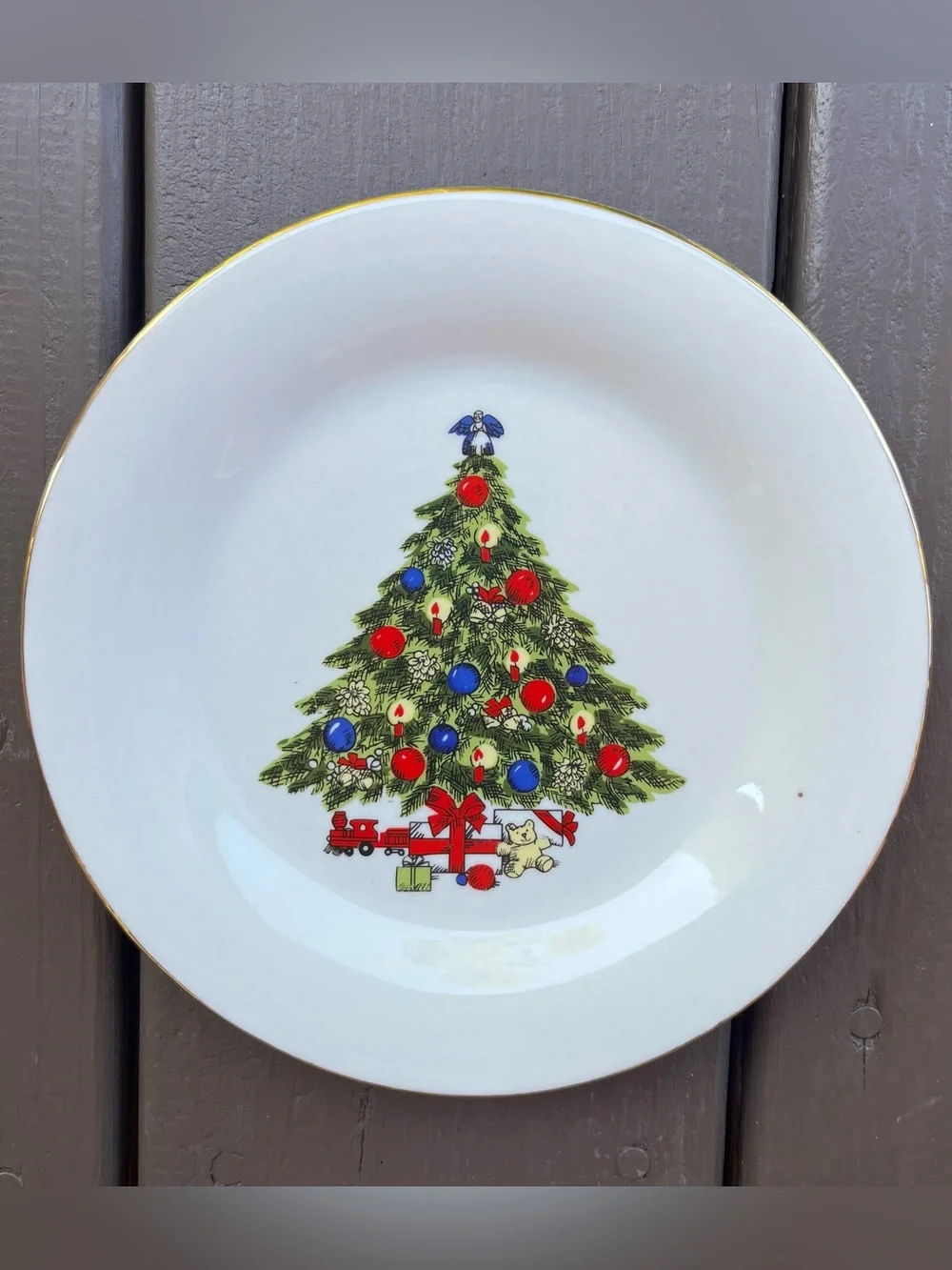 Vintage Seagull Christmas Tree Toys Salad Plate Gold Trim Holiday Jian Shiang